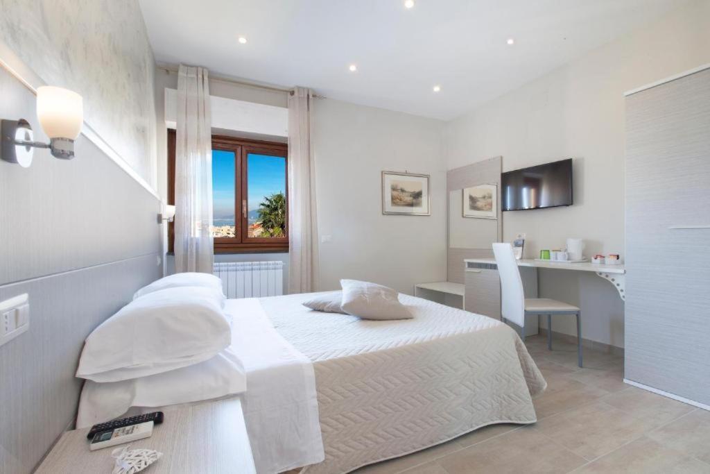 Rooms For Relax In Sorrento Exterior foto